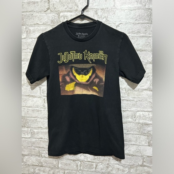 Jujutsu Kaisen Graphic Tee - Picture 7 of 8